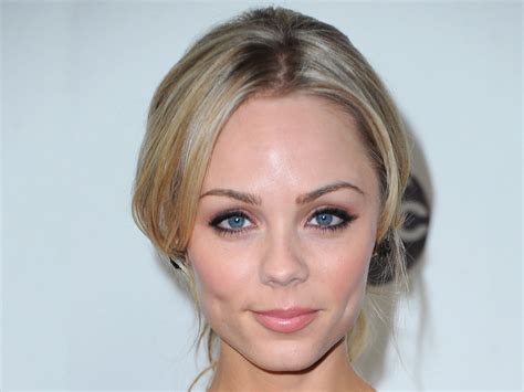 laura vandervoort height|Laura Vandervoort Height